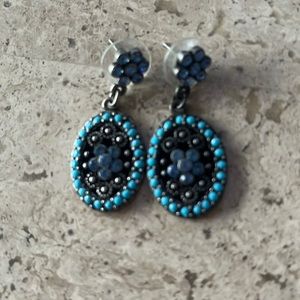 Medium Blue Rhinestones with Turquoise Stones Post Earrings.